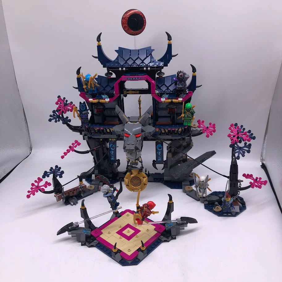 71813 Wolf Mask Shadow Dojo - Used LEGO Ninjago Set
