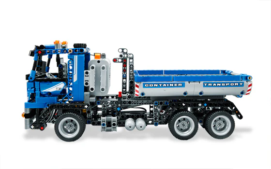 8052 Container Truck - Certified Used, 100% Complete LEGO Technic Set - Image 3