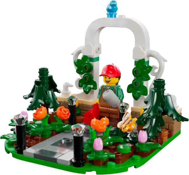Entrance Gate - New LEGO Promotional Set - Image 2