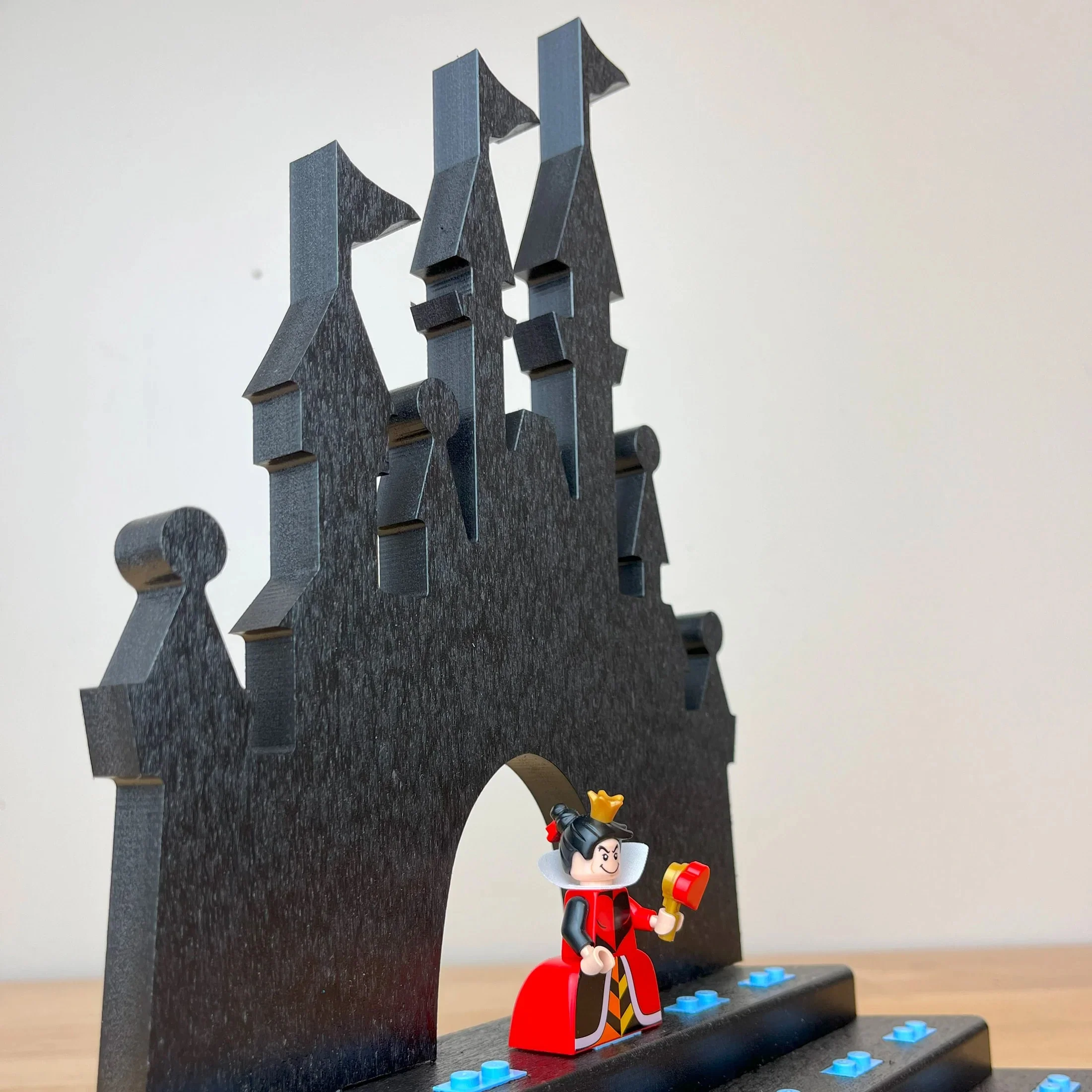 Minifigure Display - Castle - Image 6