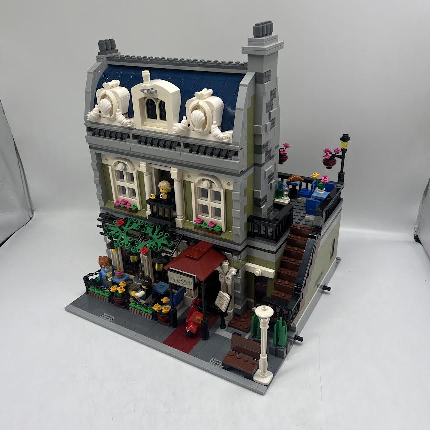 Parisian Restaurant 10243 - Used LEGO Creator Expert Set